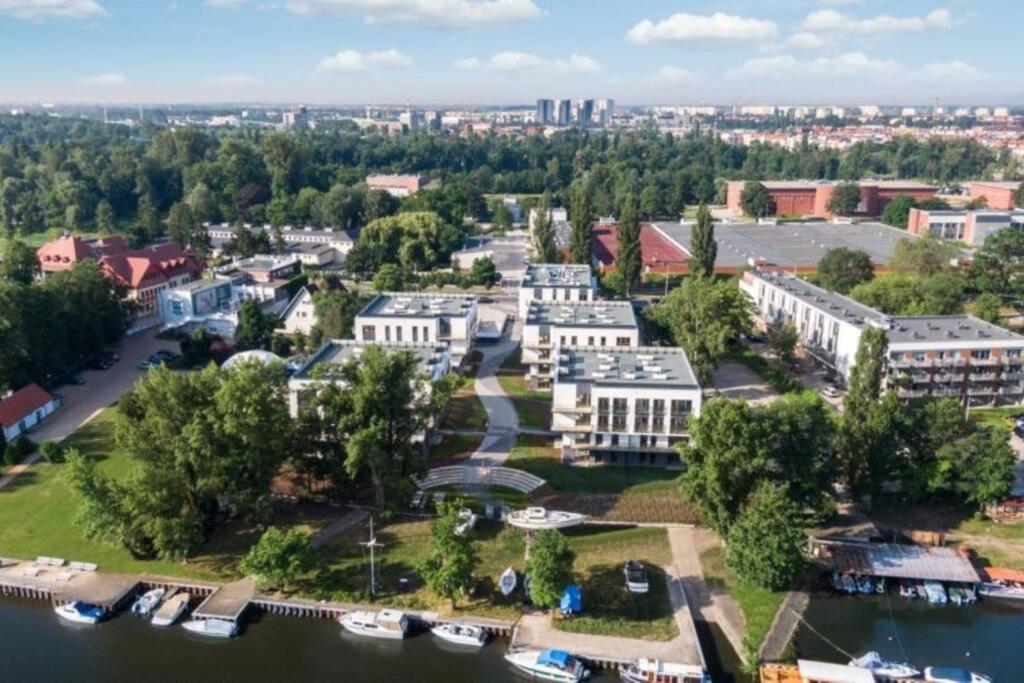 Apartment Art Marina Nad Rzeka Z Bezplatnym Parkingiem *