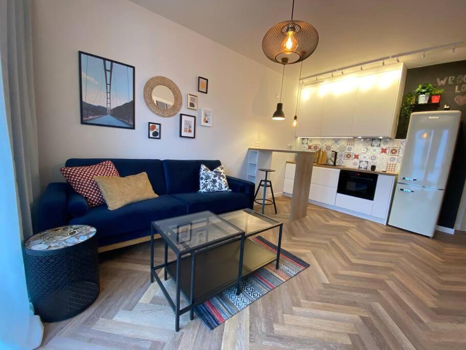 Apartment Art Marina Nad Rzeka Z Bezplatnym Parkingiem Wroclaw